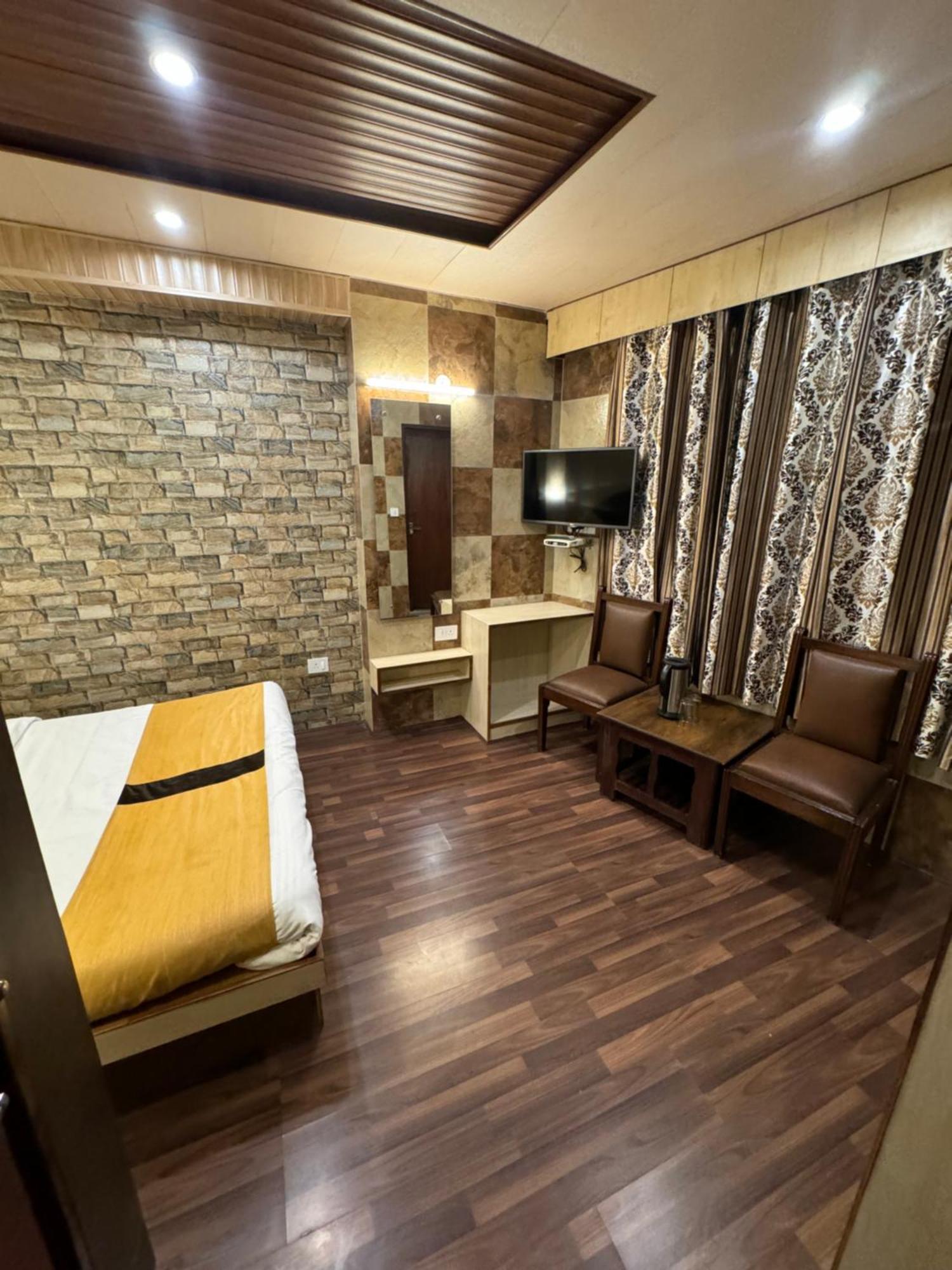 Hotel Victory Shimla Exterior photo